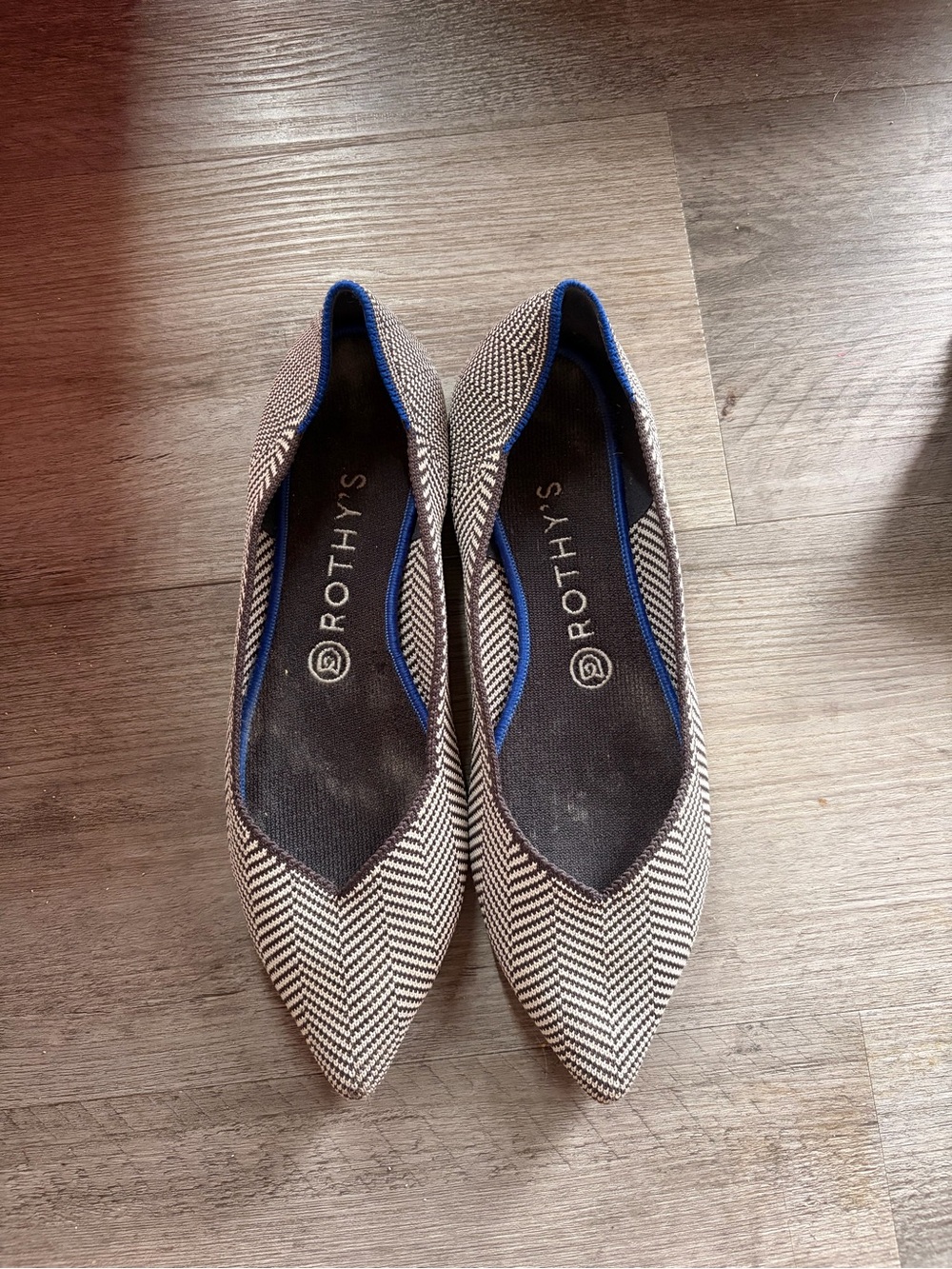 Rothy's Black & White Herringbone Pointed Knit Flats with Blue Trim size 9